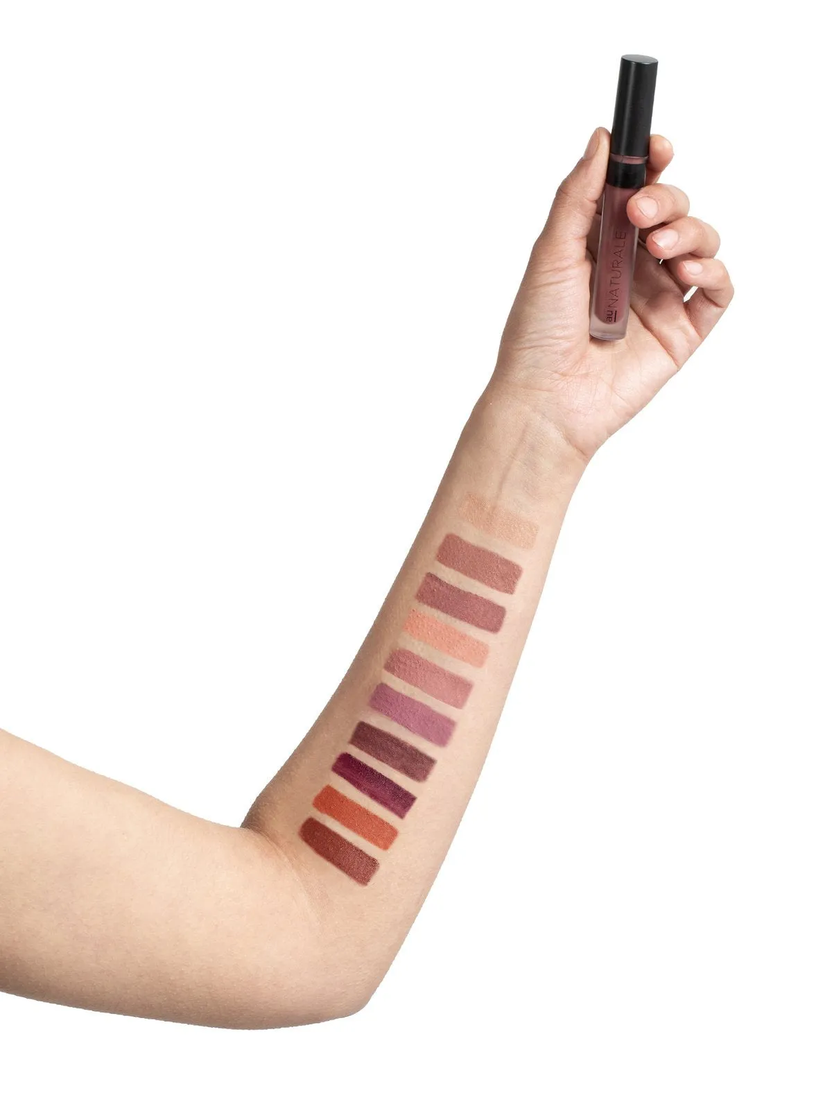 Au Naturale SuStain Liquid LipStick Hero