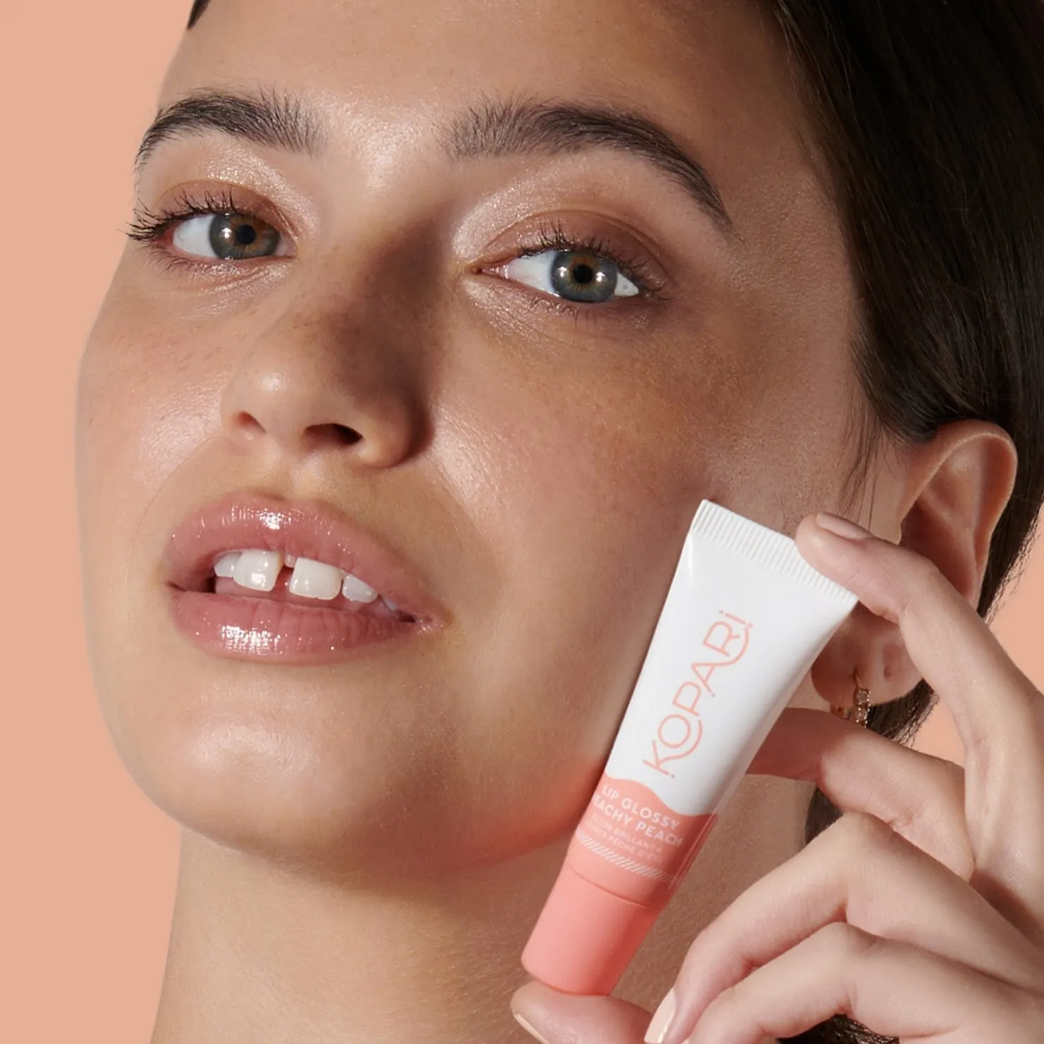 Free Beachy Peach Lip Glossy