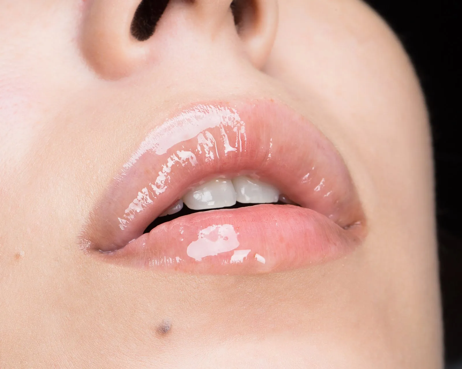 Gloss Affair Lip Gloss (001, Crystal Clear)